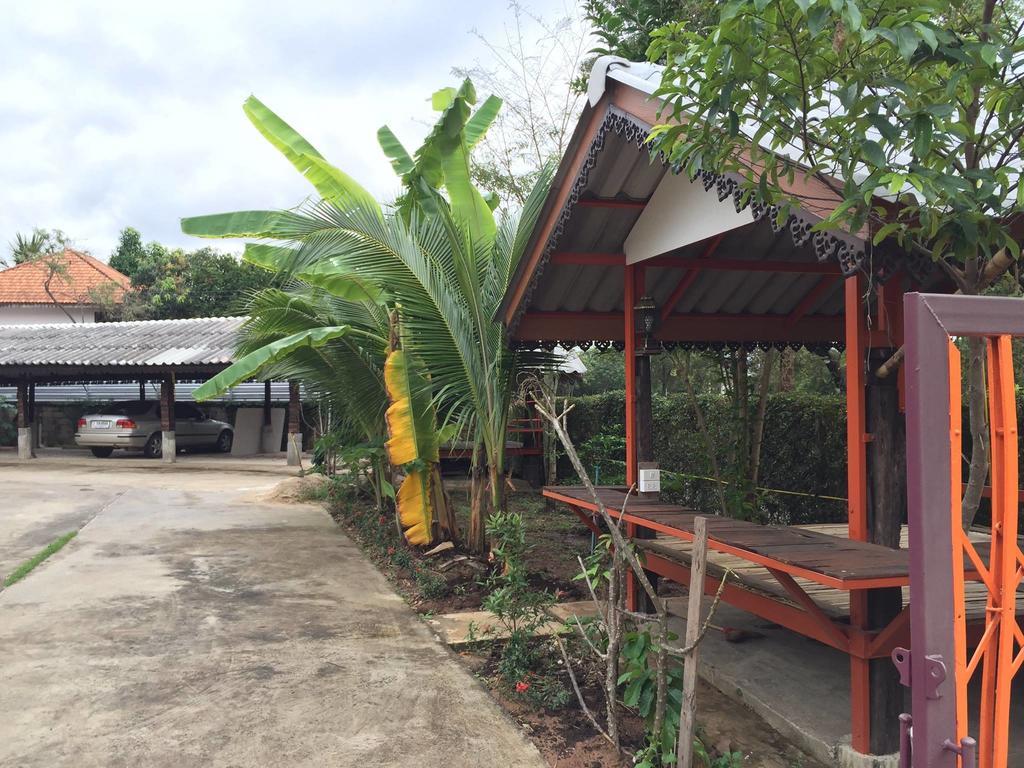 Hora Home Lampang Exterior foto