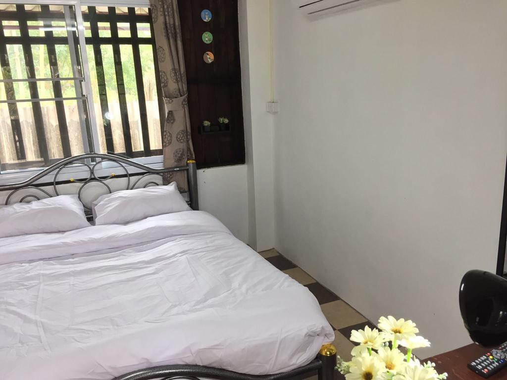 Hora Home Lampang Exterior foto