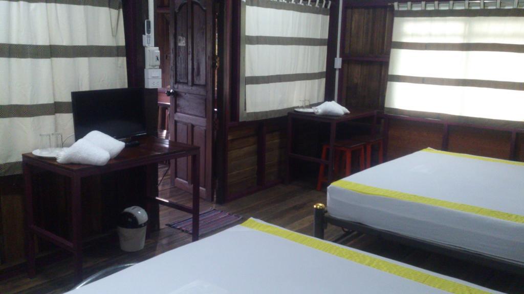 Hora Home Lampang Exterior foto